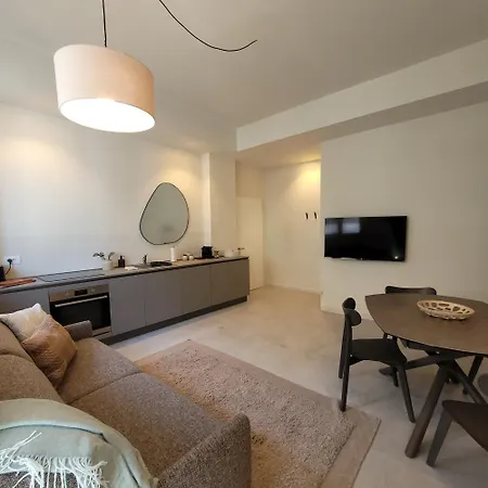 Giselda - Corner Apartamento